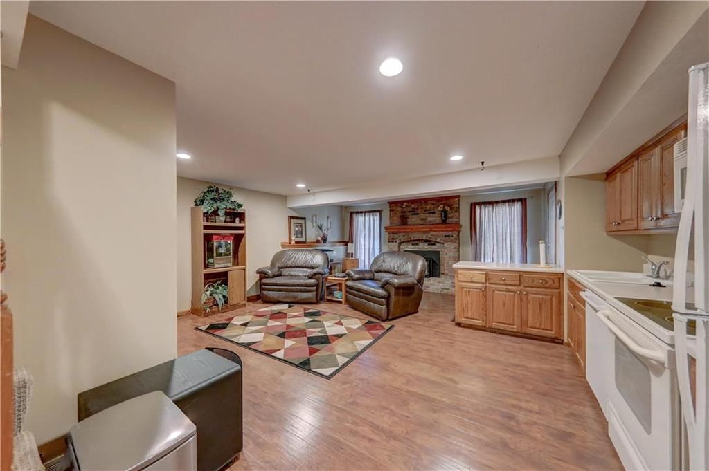 4819 Cliff Court — photo 16