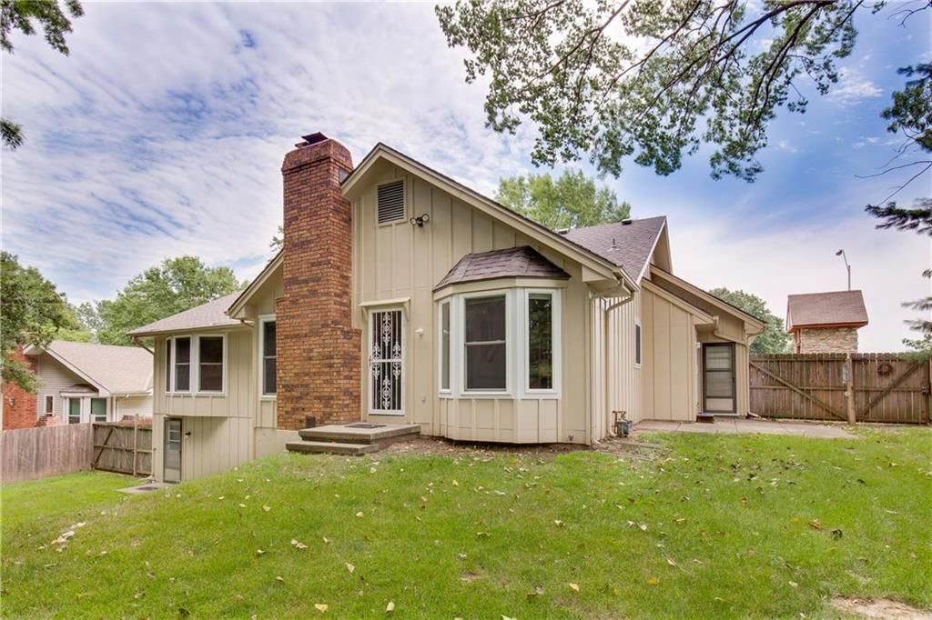 6000 N Strathbury Avenue — photo 23