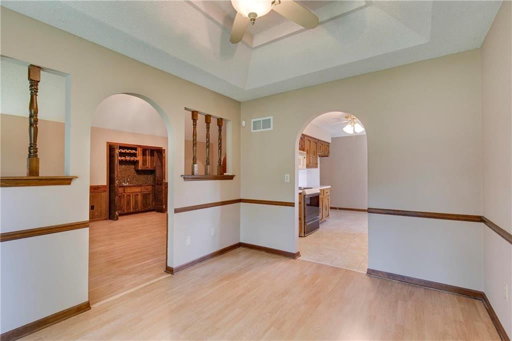6000 N Strathbury Avenue — photo 8