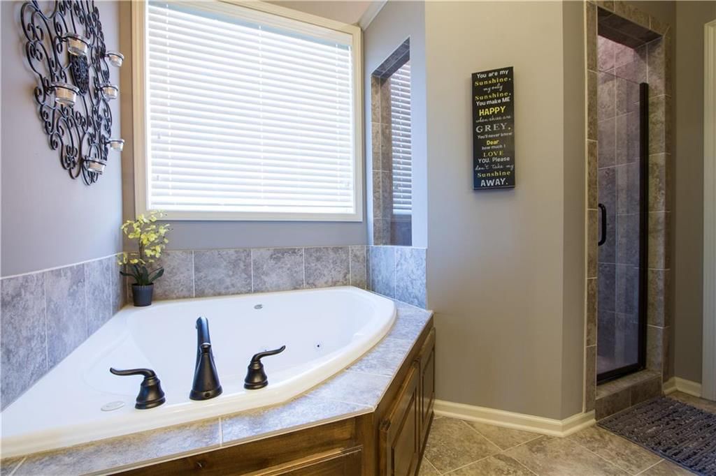 22214 W 121st Terrace — photo 11