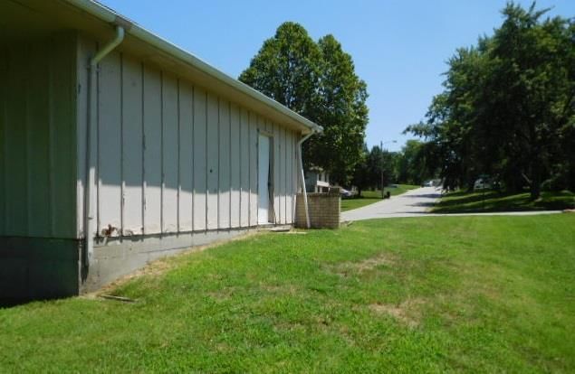 716 N 62 Place — photo 5