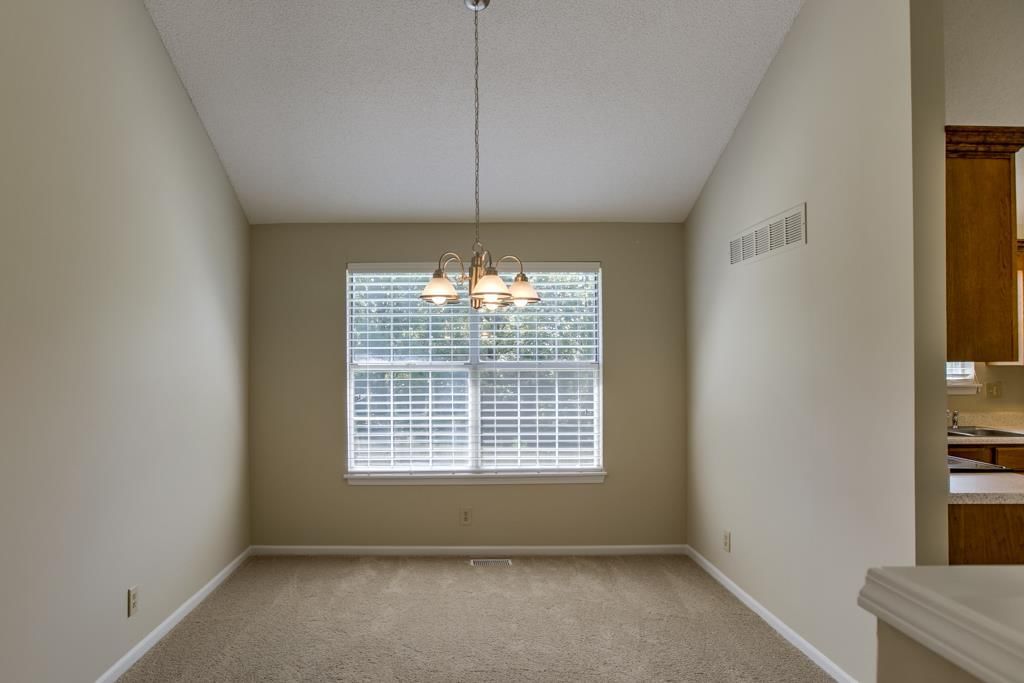 8007 W 149th Terrace — photo 6