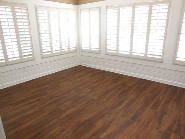 900 NE Devon Drive — photo 8