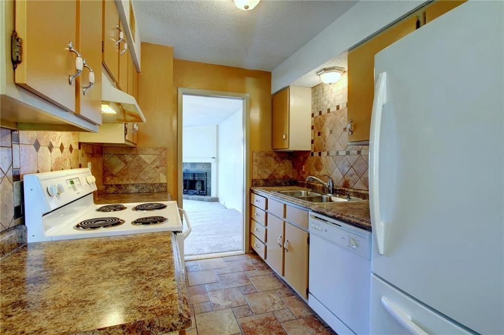 6206 Holly Tree Lane — photo 7