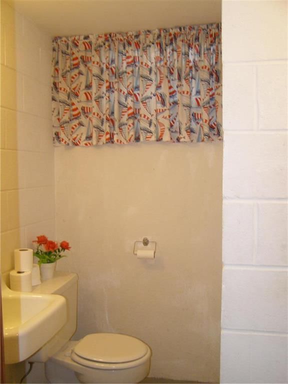 3728 S Sterling Avenue — photo 13