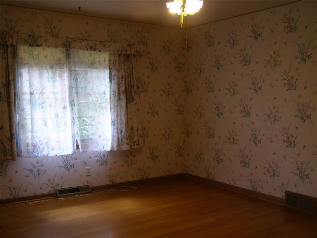 3728 S Sterling Avenue — photo 6