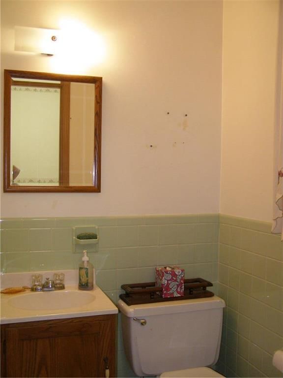 3728 S Sterling Avenue — photo 10