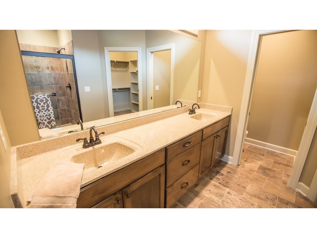 928 SE Auburn Court — photo 15