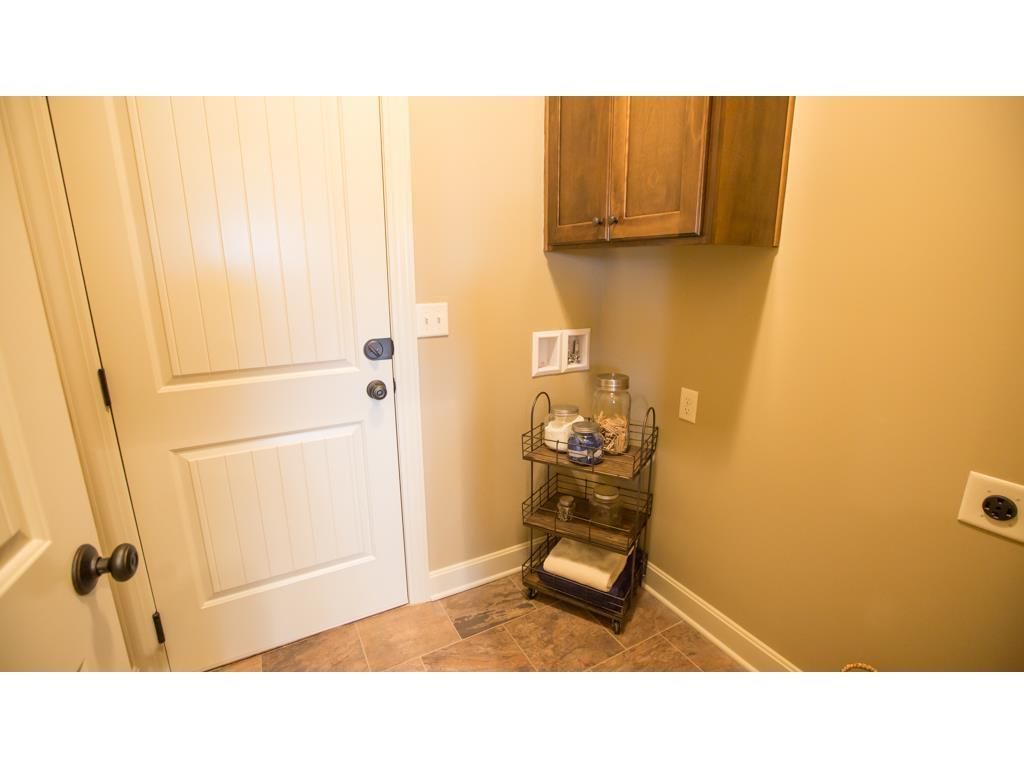 928 SE Auburn Court — photo 10
