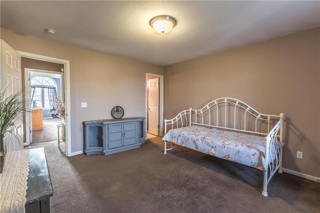 6415 N Spruce Avenue — photo 18