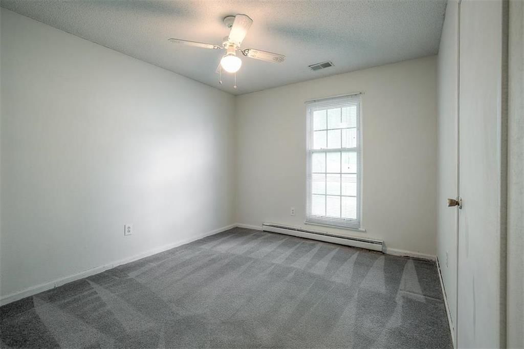 302 S Howard Street — photo 15