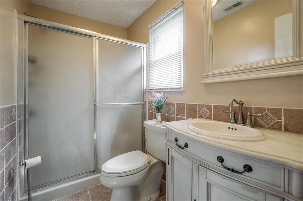 302 S Howard Street — photo 18