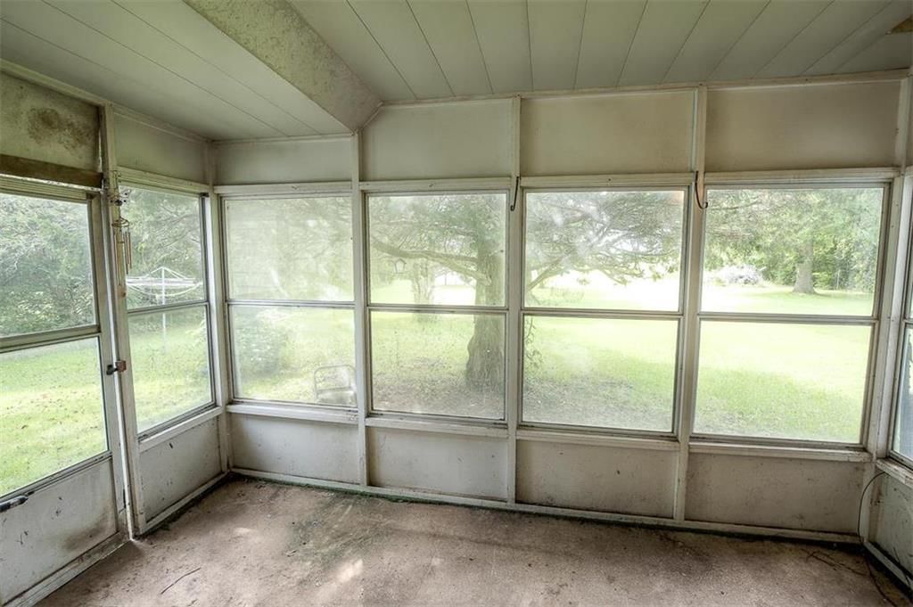 302 S Howard Street — photo 21