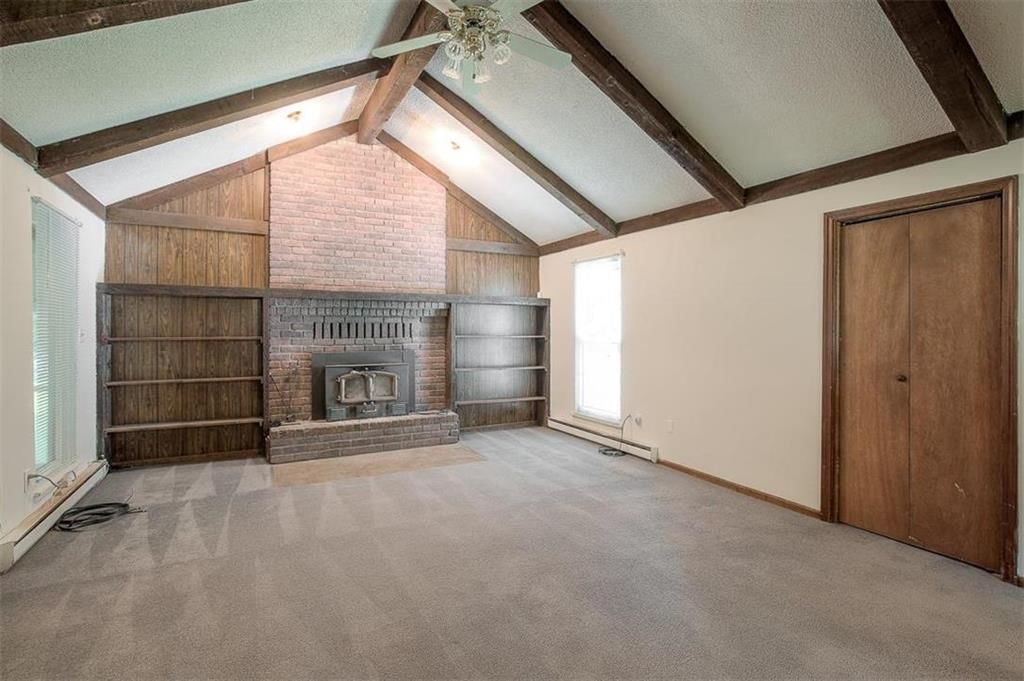 302 S Howard Street — photo 6
