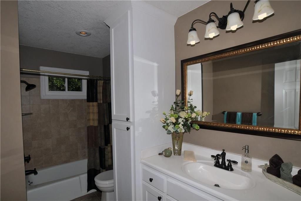 310 S Park Drive — photo 8