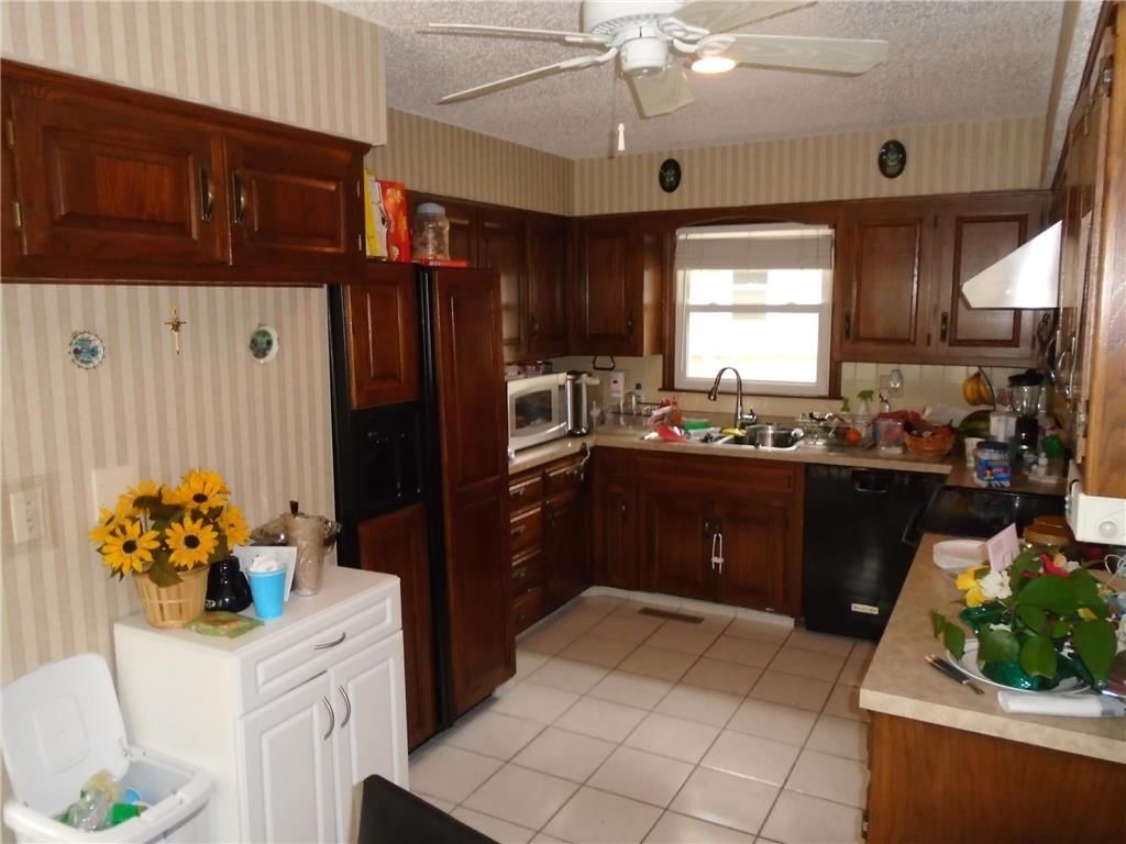10170 Edelweiss Circle — photo 17