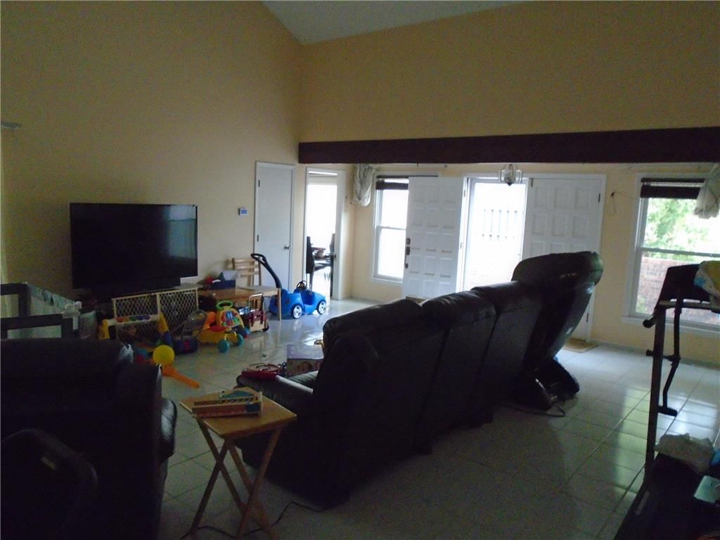 10170 Edelweiss Circle — photo 8