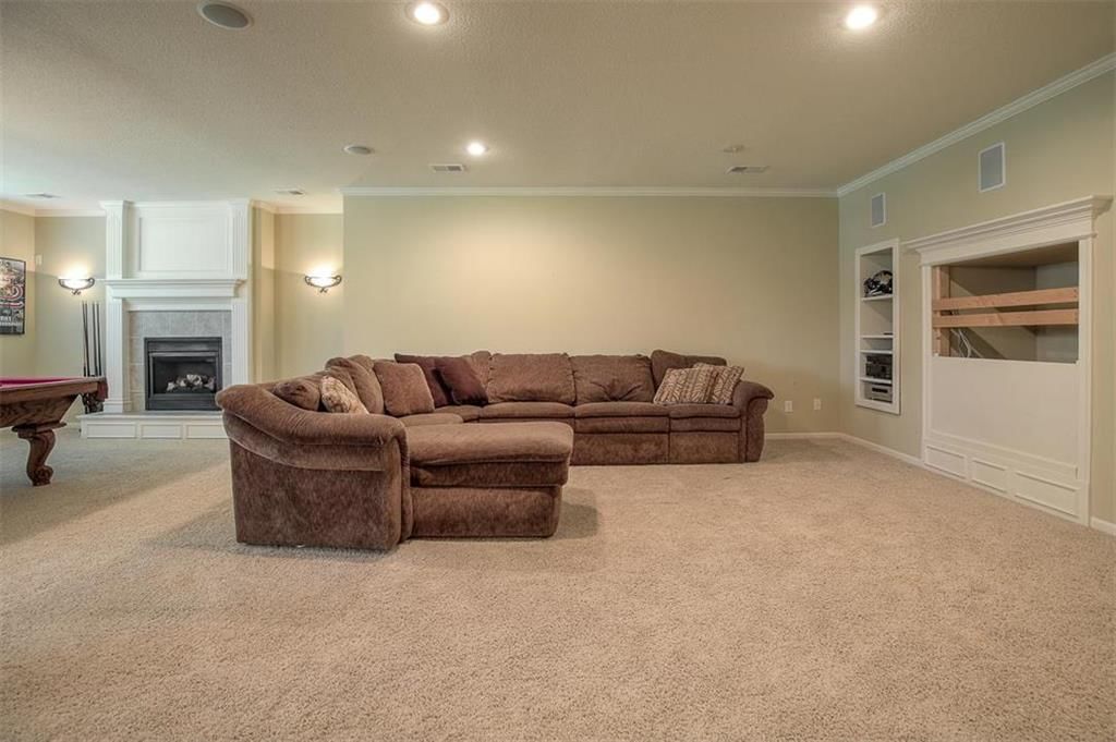 315 NW Rockwood Court — photo 22