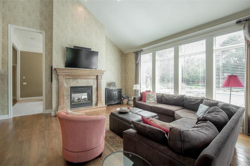 315 NW Rockwood Court — photo 9