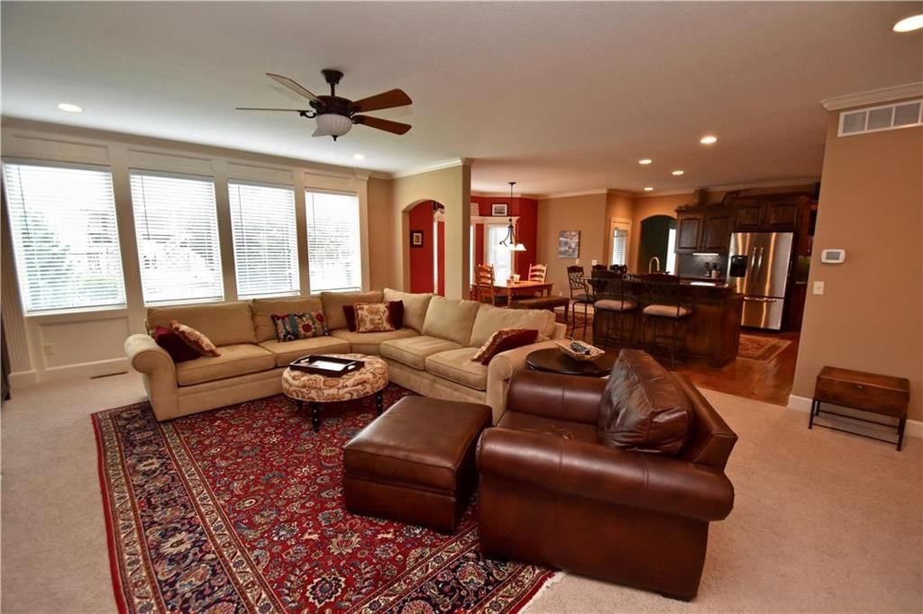 10001 Sunset Drive — photo 8