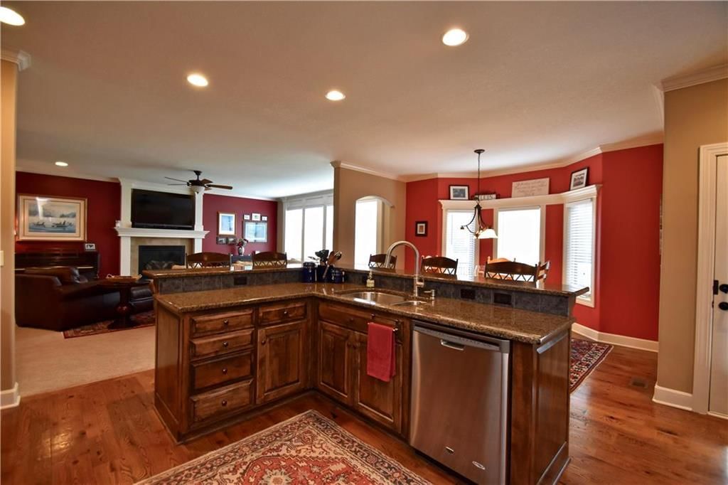 10001 Sunset Drive — photo 10
