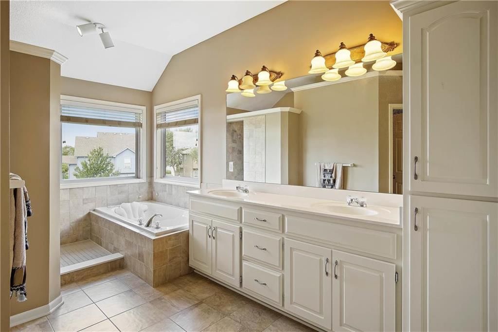 12142 S Redbud Lane — photo 16