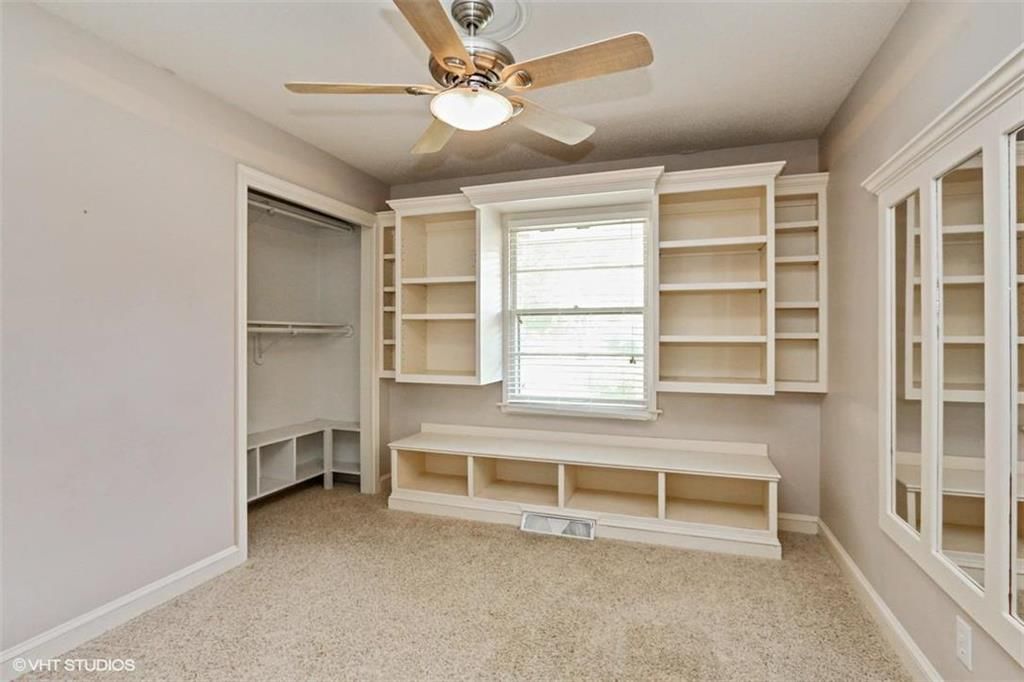 6620 NW Sweetbriar Court — photo 15