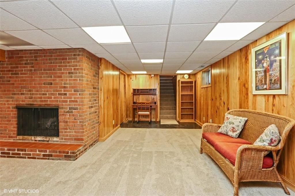 6620 NW Sweetbriar Court — photo 17