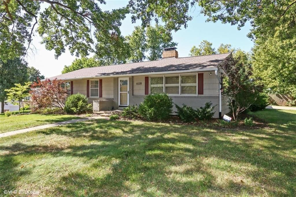 6620 NW Sweetbriar Court — photo 25