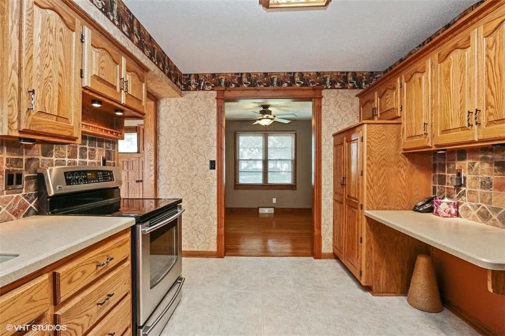 6620 NW Sweetbriar Court — photo 7