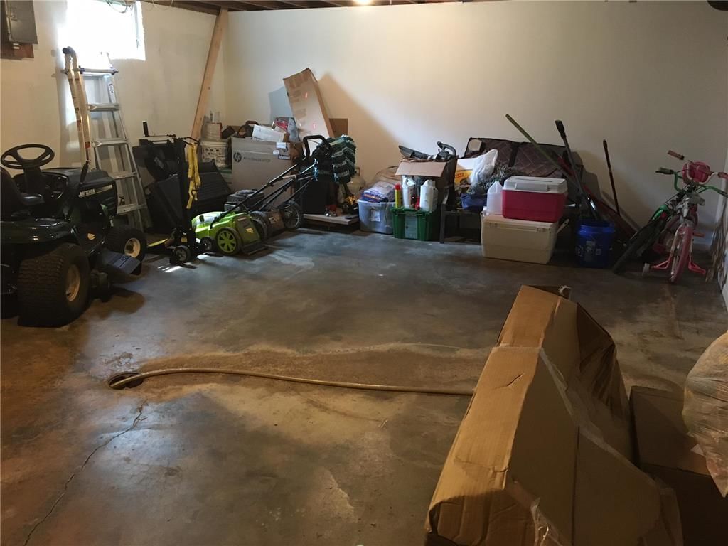 624 N Grover Street — photo 21