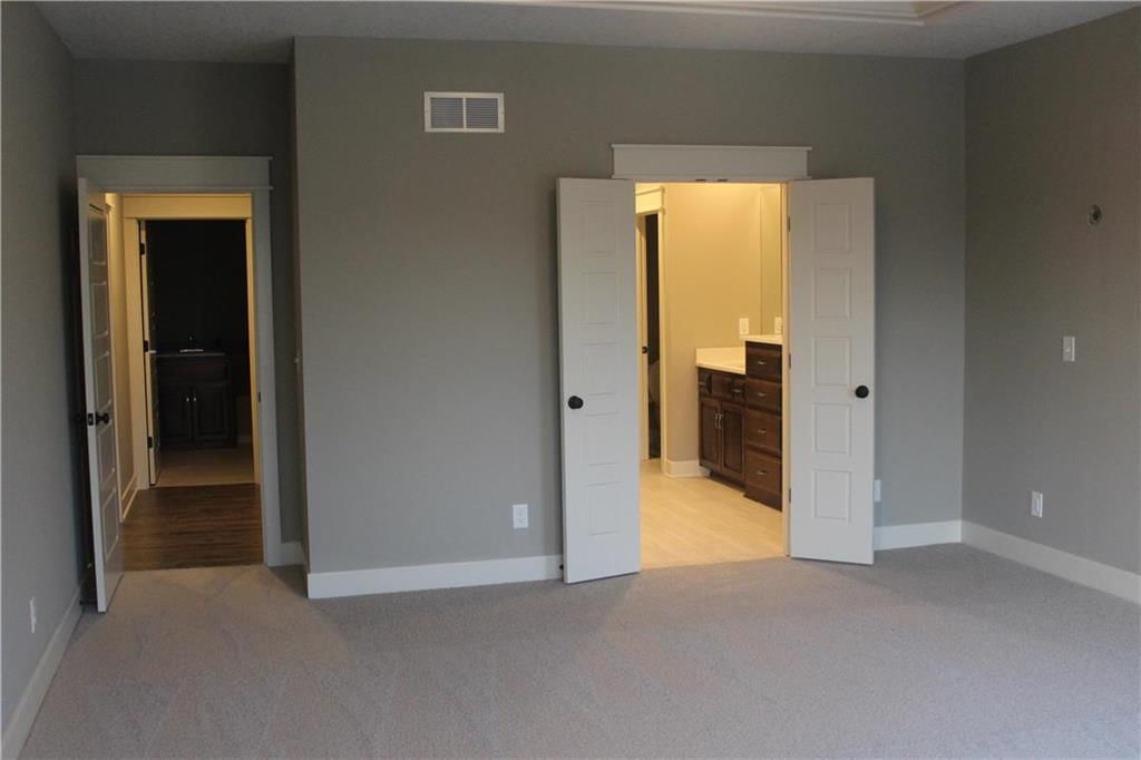 16433 Agnes St Street — photo 10