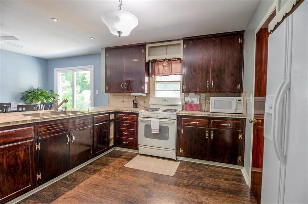 2218 S 50TH Street — photo 10