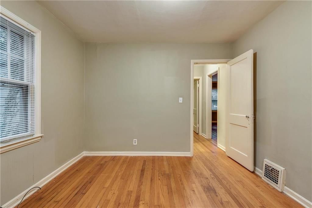 8825 Iroquois Trail — photo 18