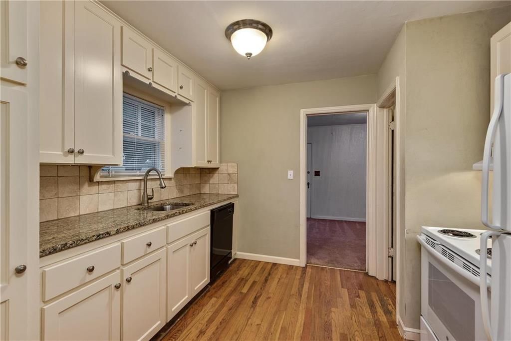 8825 Iroquois Trail — photo 8