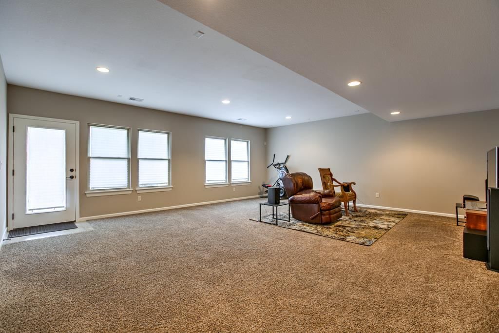 1304 NW BASSWOOD Court — photo 19