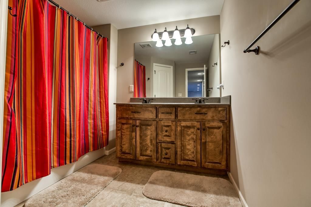 1304 NW BASSWOOD Court — photo 21