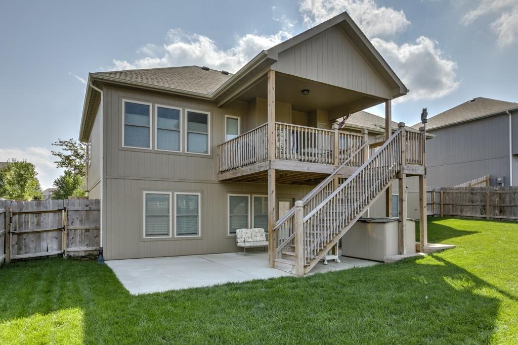 1304 NW BASSWOOD Court — photo 23