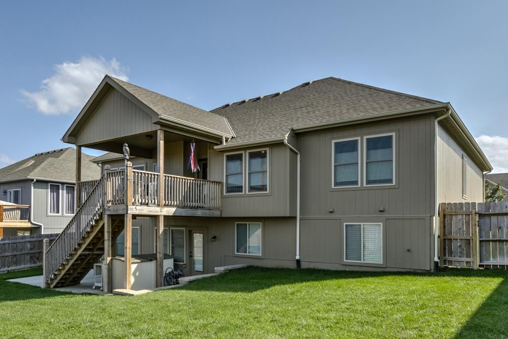 1304 NW BASSWOOD Court — photo 24