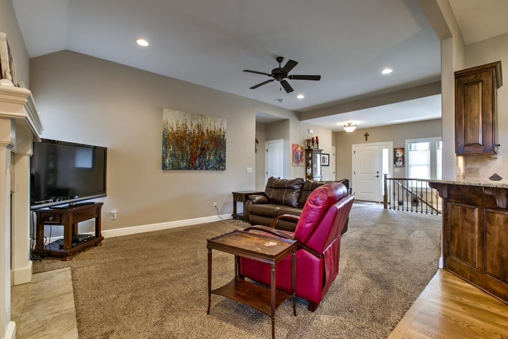 1304 NW BASSWOOD Court — photo 5