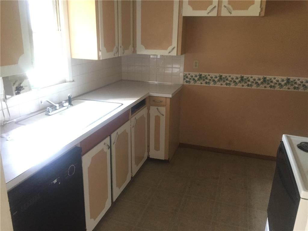 8736 N Jefferson Street — photo 3
