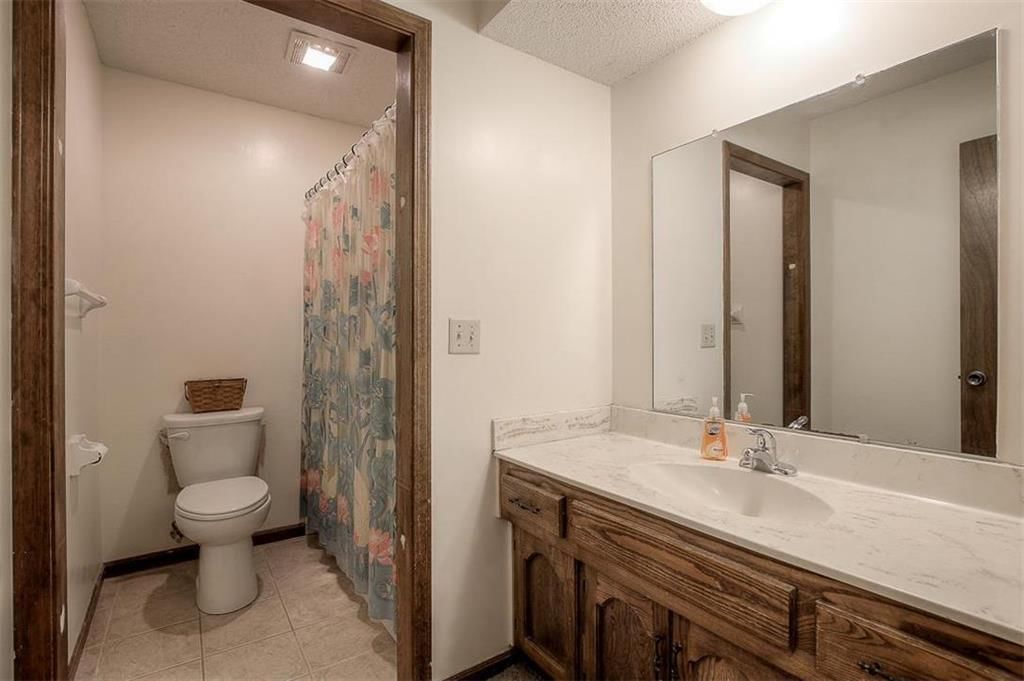 1936 E Osage Circle — photo 19