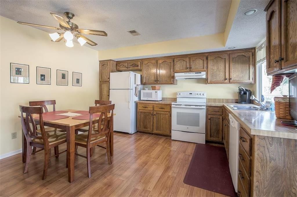 1936 E Osage Circle — photo 10