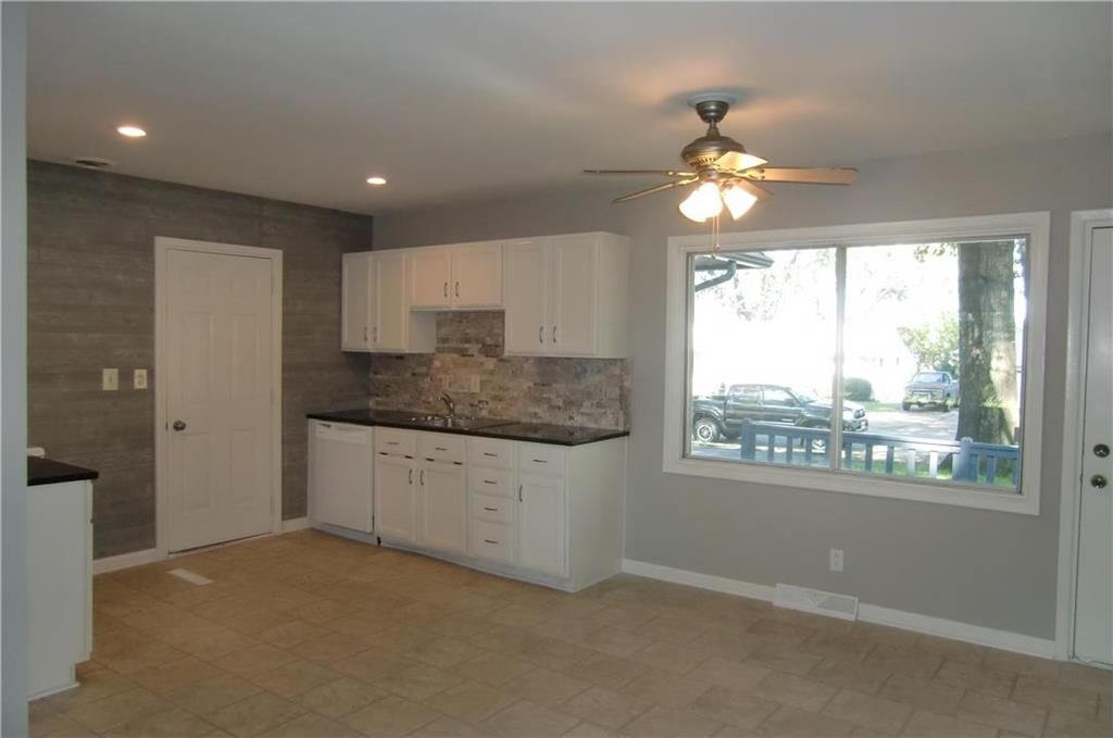224 SW Mcclendon Drive — photo 9