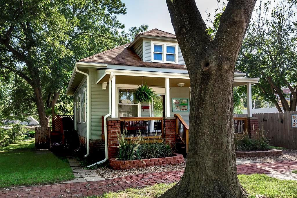 105 E Miami Street — photo 20