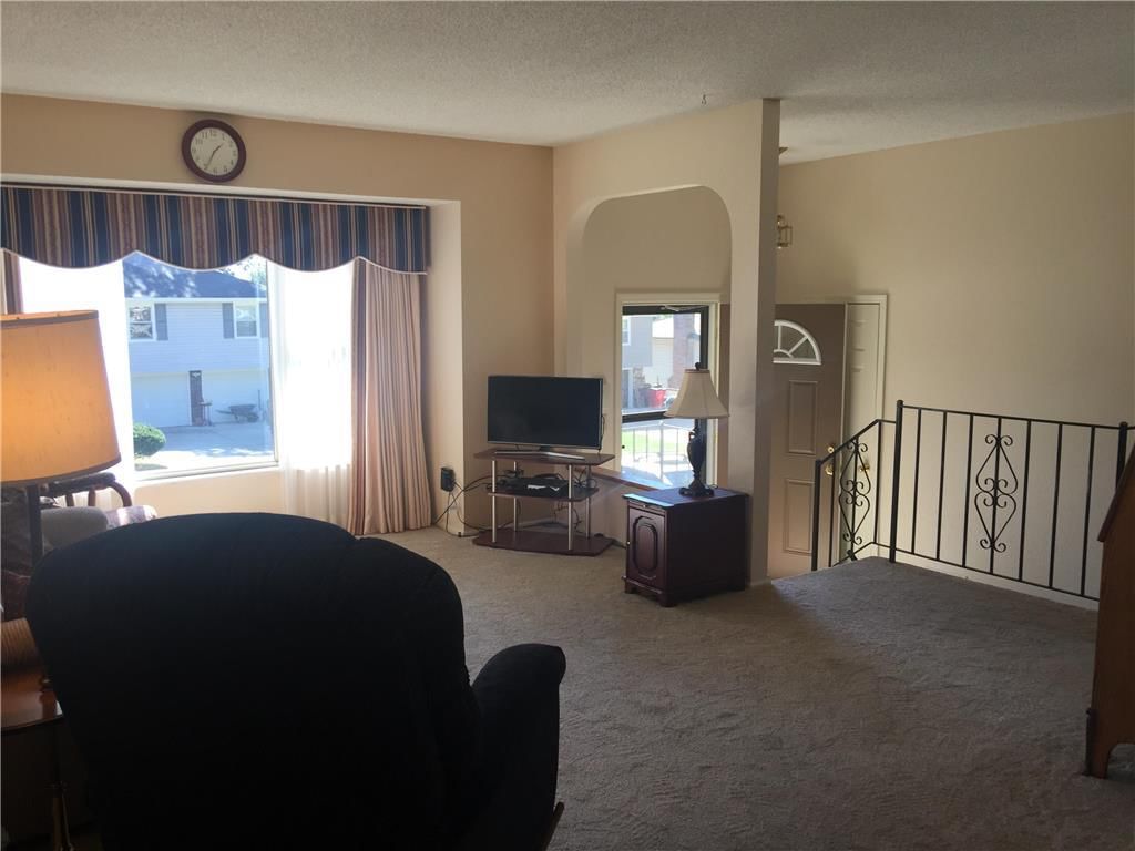 20308 E 16Th North Street — photo 3
