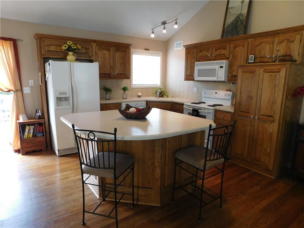 939 N CANYON Drive — photo 8
