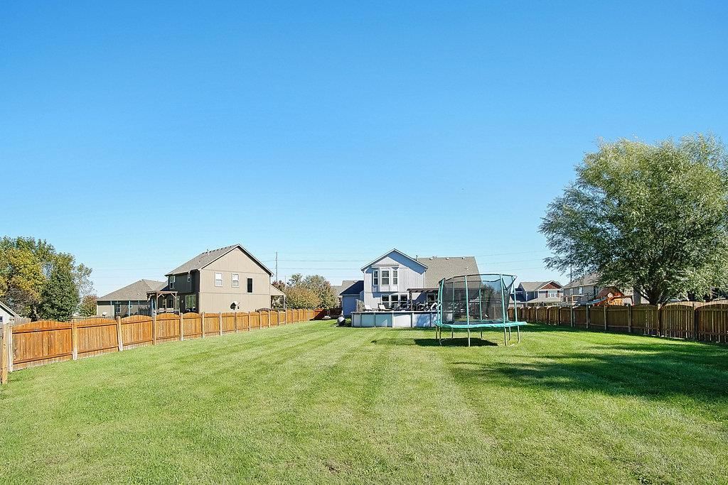 570 N Evergreen Street — photo 25