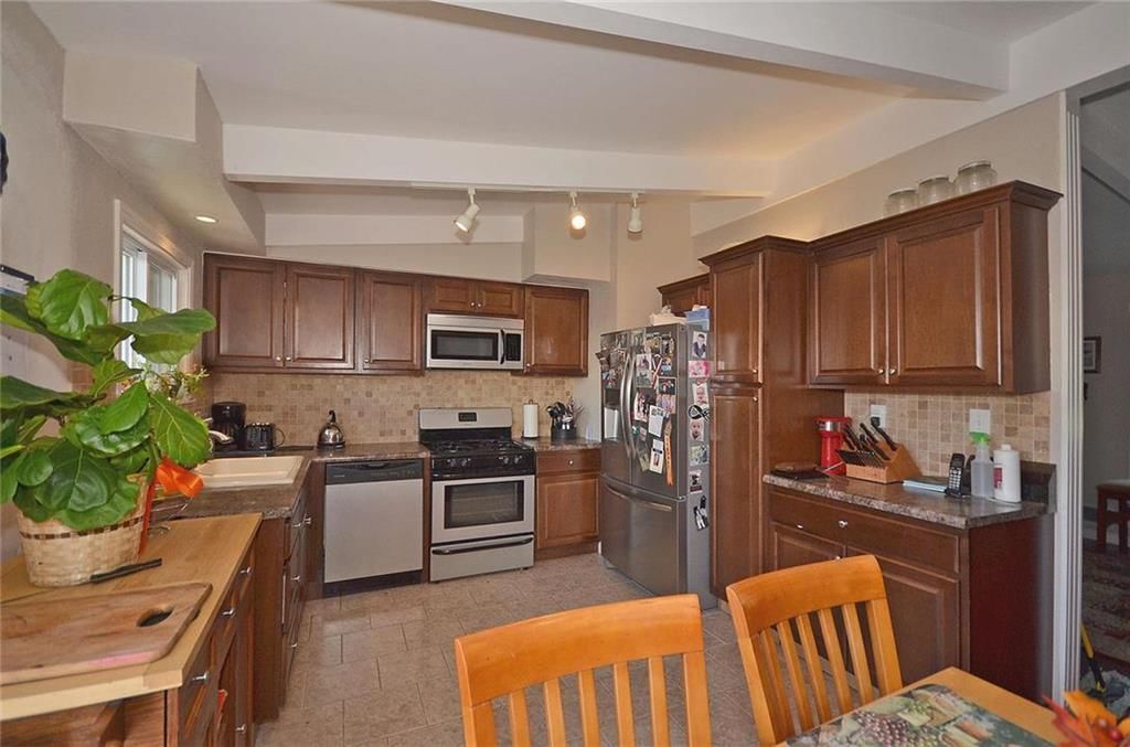 2401 NE 61st Street — photo 9