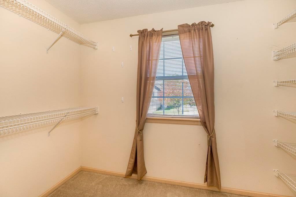 8025 N Elmwood Avenue — photo 13
